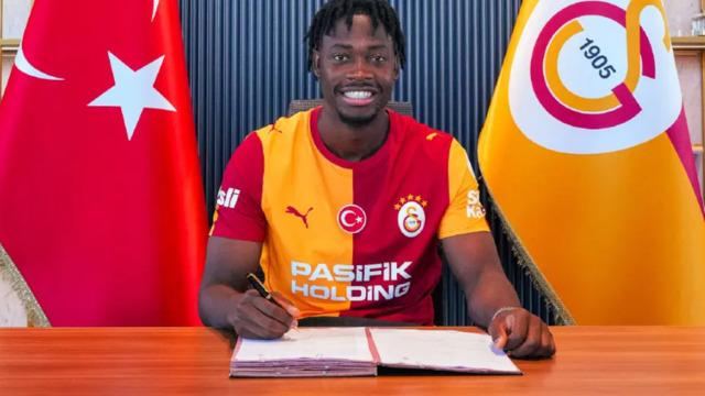 Galatasaray'ın yeni yıldızından itiraf! Mbappe görünce şok oldu