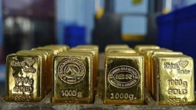 Altının kilogram fiyatı 6 milyon 927 bin 300 liraya yükseldi