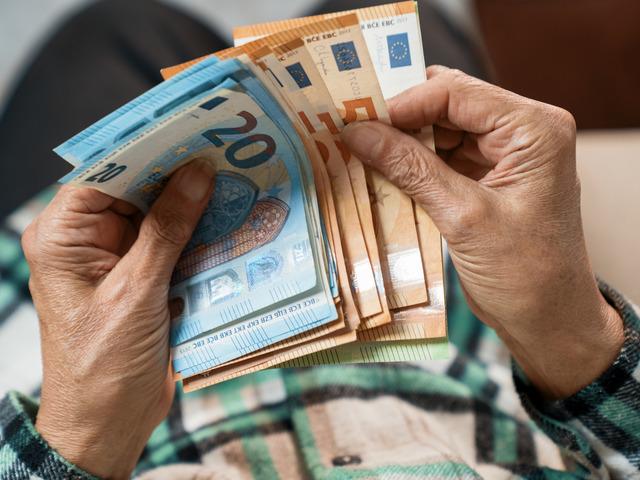 Euro'da sert d&uuml;ş&uuml;ş sonrası kritik eşik: Analistler o seviyeyi işaret etti