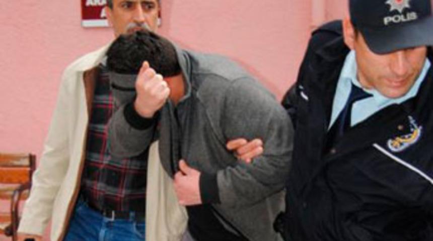 Sigara isteyince bıçaklandı