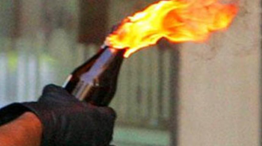 MHP binasına molotoflu saldırı