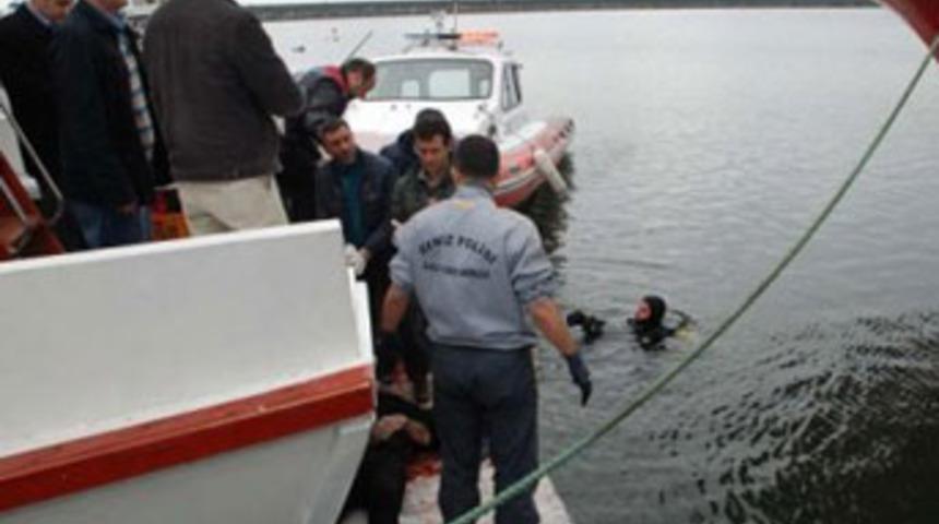 Denizde erkek cesedi bulundu