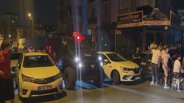 Sultanbeyli'de DEAŞ operasyonunda polise ateş açan şüpheli etkisiz hale getirildi