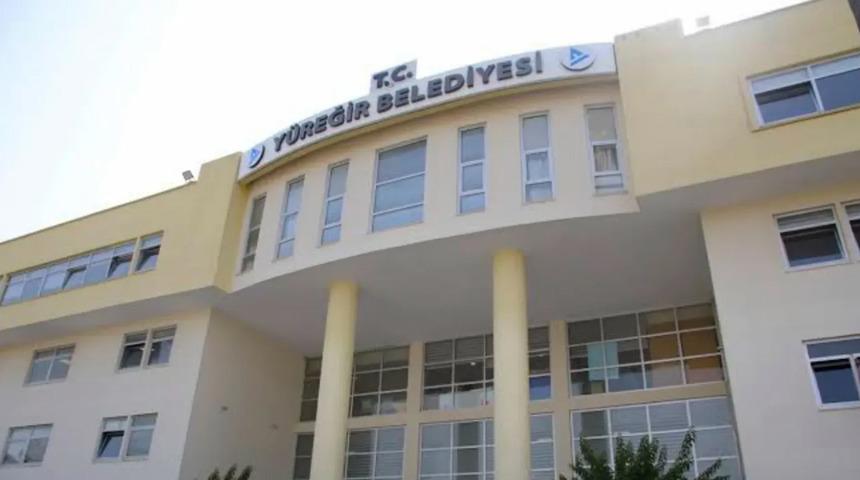 Y&uuml;reğir Belediyesi, mahkeme kararıyla AK Parti'ye ge&ccedil;ti