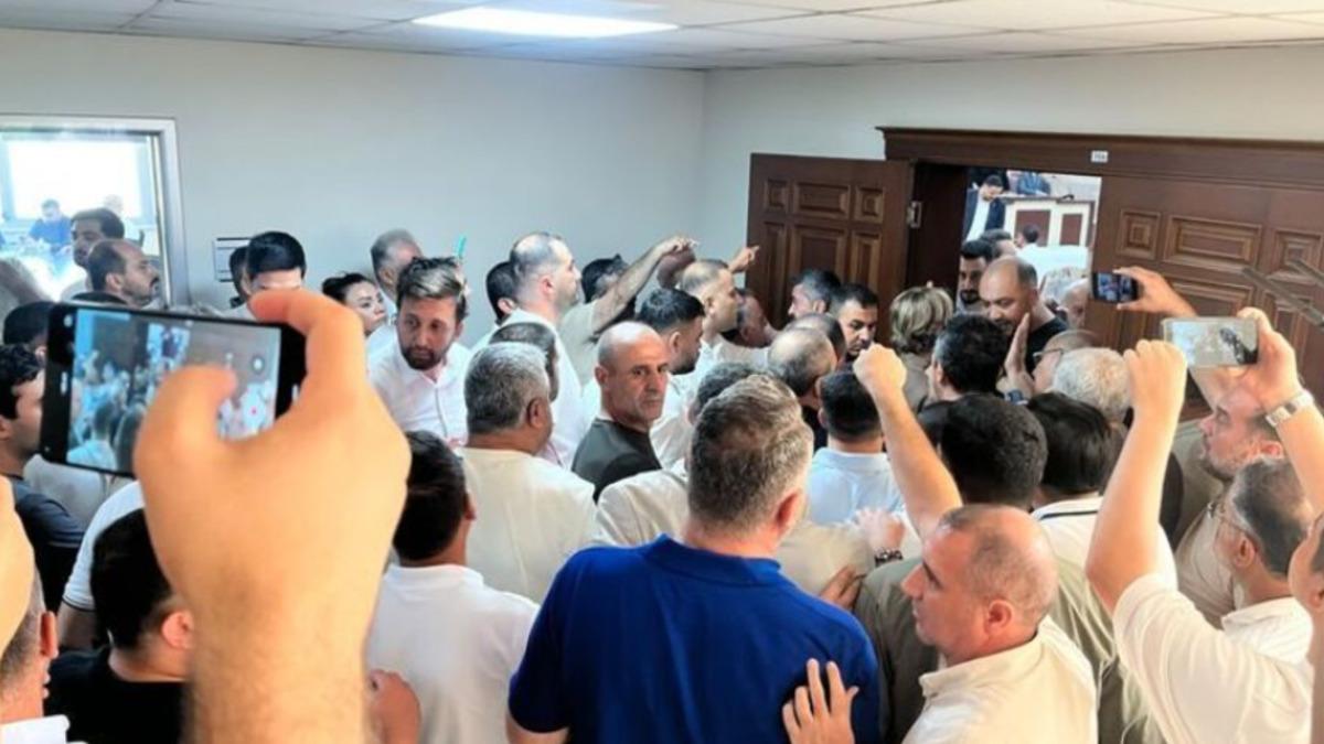 Y&uuml;reğir Belediyesi, mahkeme kararıyla AK Parti ye ge&ccedil;ti 2