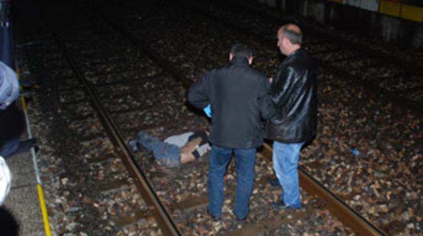 Trenin altında can verdi