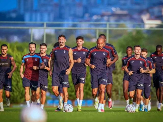 Franculino Dju, Trabzonspor&rsquo;la ilk antrenmanına &ccedil;ıktı