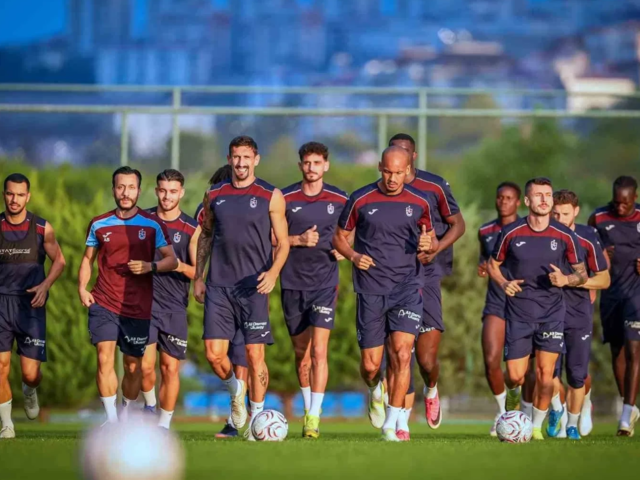 Franculino Dju, Trabzonspor&rsquo;la ilk antrenmanına &ccedil;ıktı