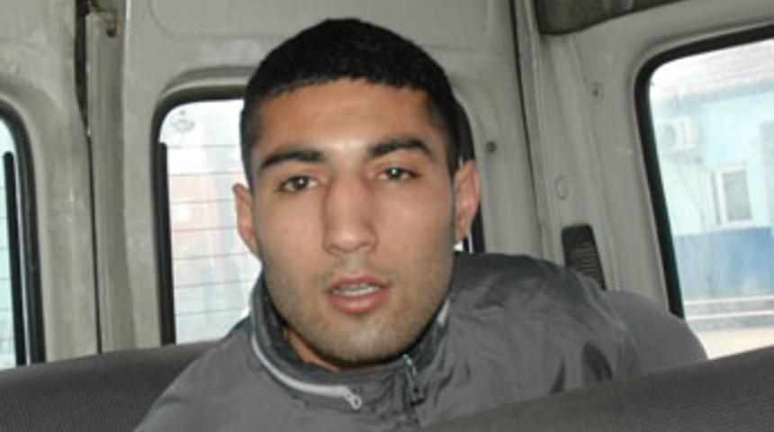 Doktor kılığında 4 ev soydu