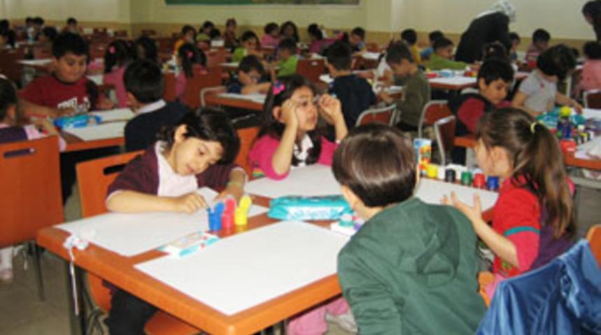 'Minik eller parmak boyası şenliği'