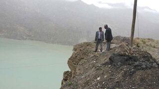 Otomobil baraja uçtu: 5 ölü