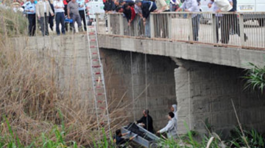 Kumluca'da derede ceset bulundu