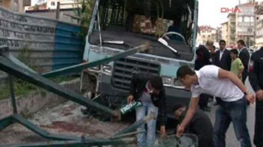 Vekil adayının oğlu kazada öldü