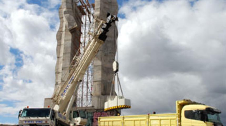 Tartışmalı heykel kaldırılıyor