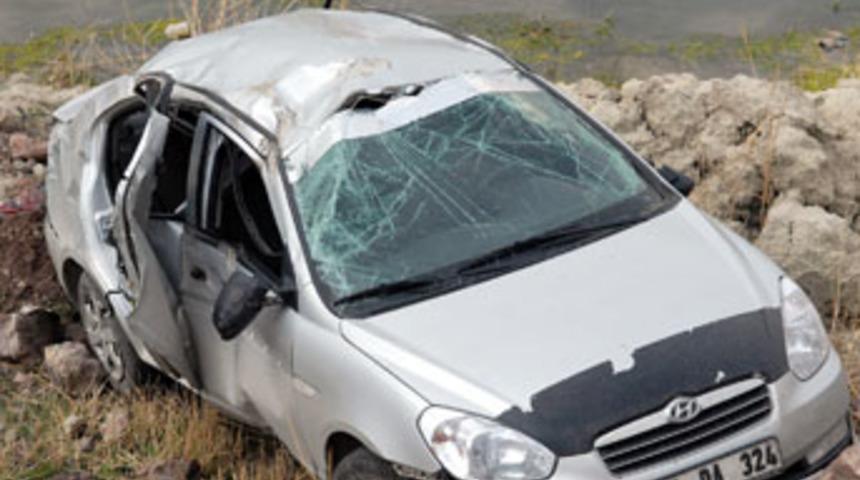 Bağımsız aday kazada yaralandı