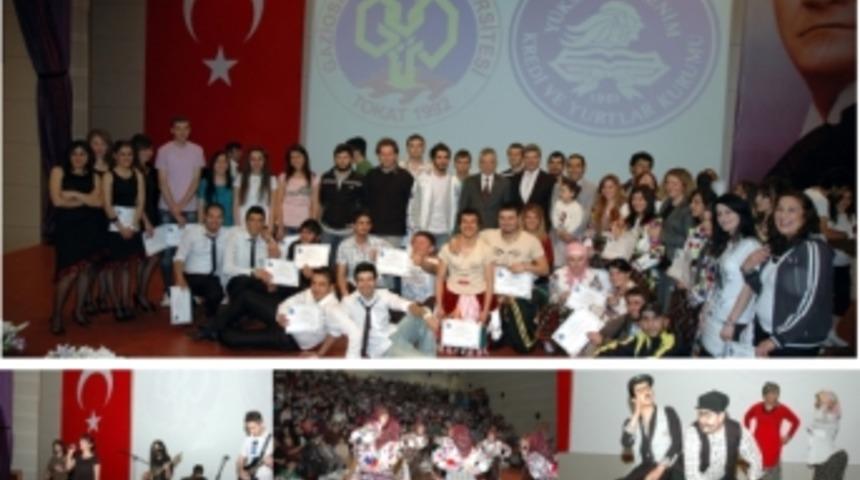 Üniversiteliler eğlenceye doydu