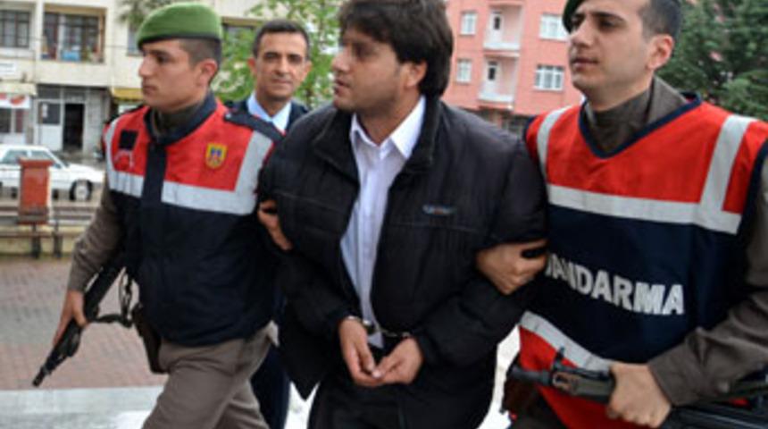 "Ağzını a&ccedil;tırıp sıktım, sonra da yaktım"