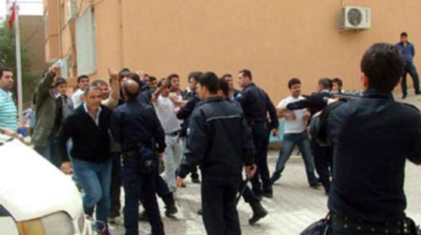 Kaynanasının evine bomba attı!