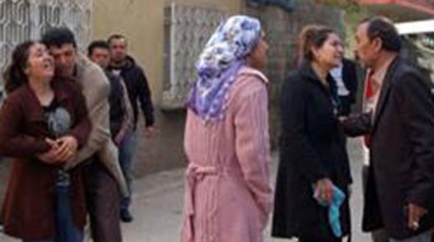 Anne ve 3 çocuğu öldürüldü