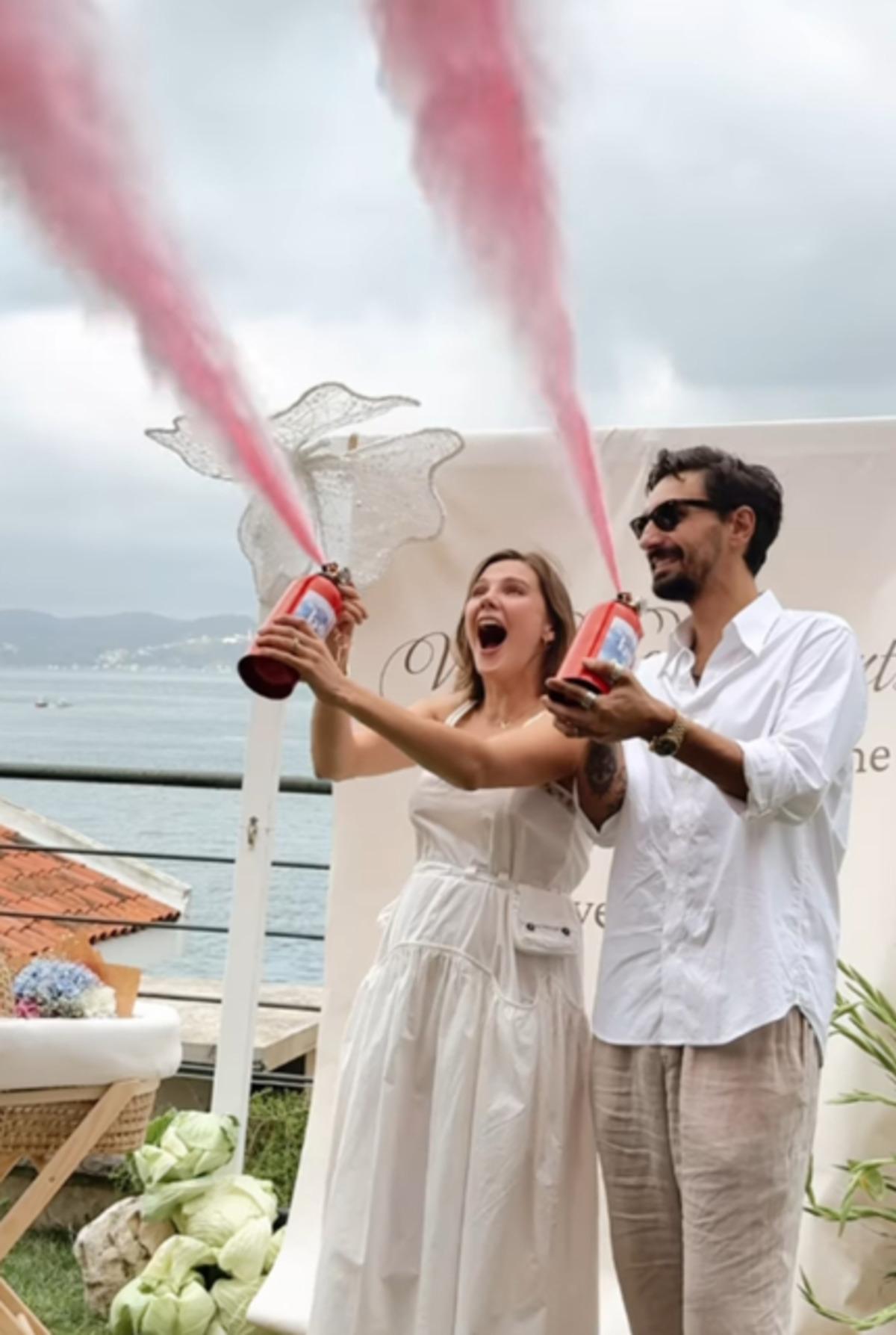 Alina Boz ve Umut Evirgen in bebek heyecanı! 1
