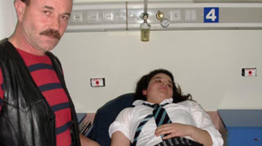 &Ouml;ğrenci servisi devrildi