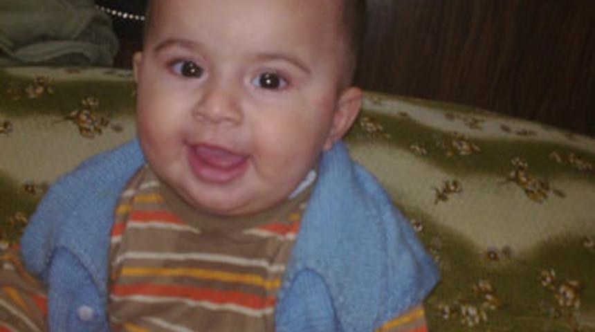 Küçük Mikail beşiğinde can verdi