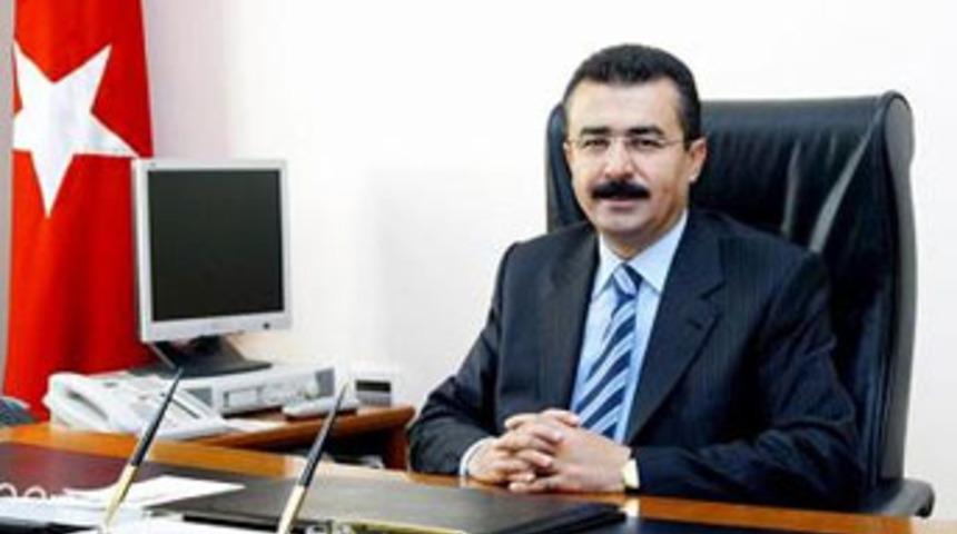 Vali Lekesiz'e "Yılın Valisi" &ouml;d&uuml;l&uuml;