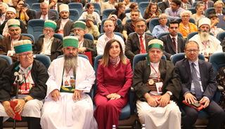 "Tarihten G&uuml;n&uuml;m&uuml;ze Anadolu ve Balkanlar'da Bektaşilik Forumu" Hacıbektaş'ta d&uuml;zenlendi