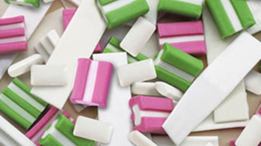 Sakızdan zehirlendiler