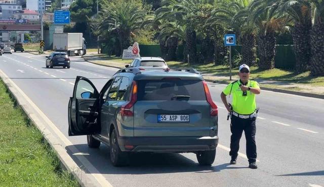 Samsun’da araçlar çarpıştı: 2’si çocuk 3 yaralı 2