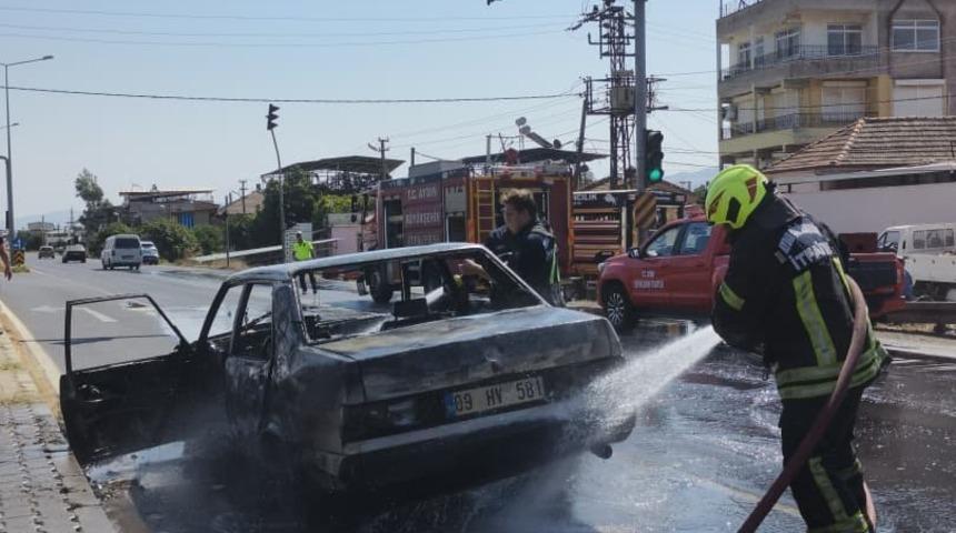 Aydın&rsquo;da ara&ccedil; yangını