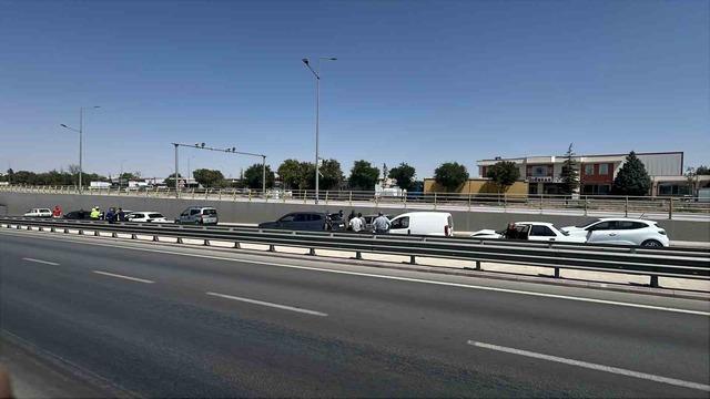 Konya’da 6 araçlı zincirleme kaza: 1 yaralı 2