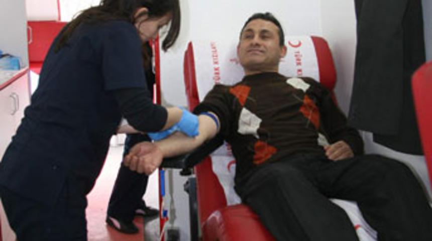 Kızılay'dan kan bağışı kampanyası