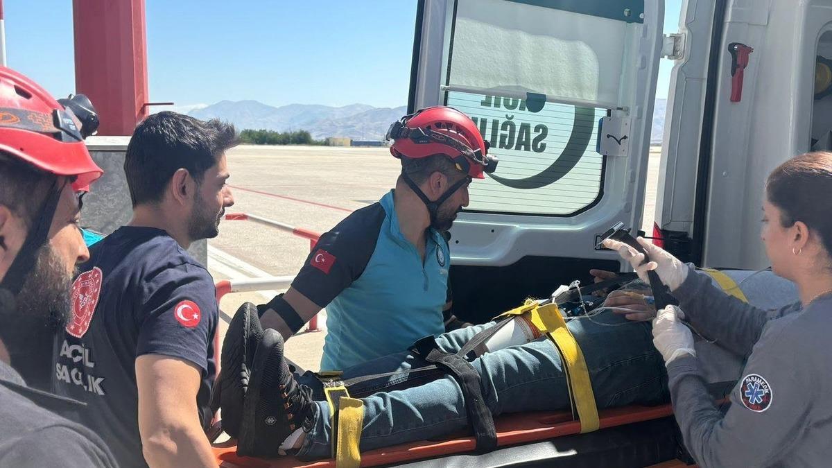 Elazığ Havalimanı’nda deprem tahliye tatbikatı - Güncel Haberler
