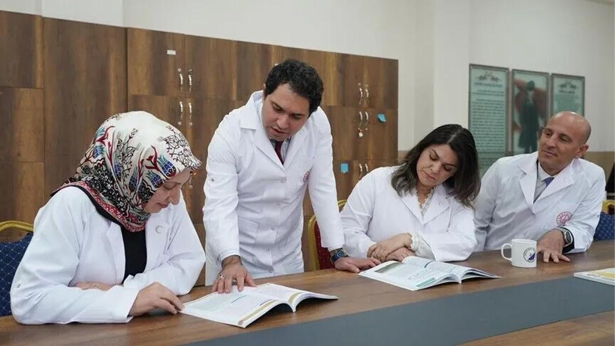 Öğretmenler için yeni dönem başlıyor! MEB önlük kararını duyurdu - Mynet Egitim