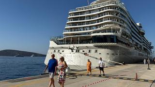 Bodrum'a 2 kruvaziyerle 2 bin 484 turist geldi