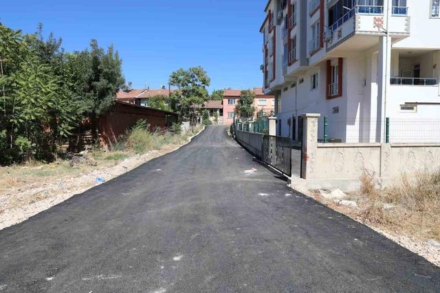 Battalgazi’de kırsal ve merkez mahallelerde asfalt çalışmaları sürüyor 4