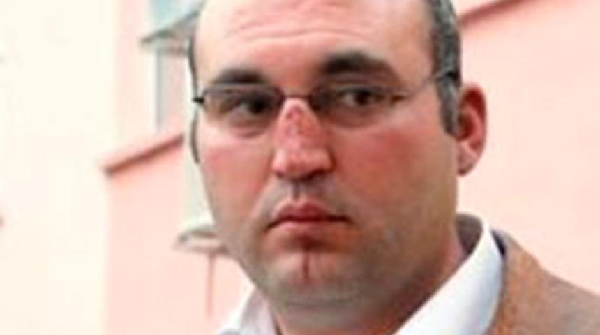 Domatesi se&ccedil;ene pazarcı dayağı