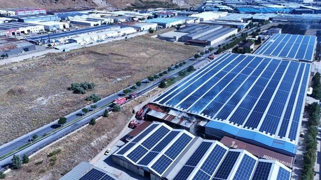 Kayseri’de tekstil fabrikasının deposunda yangın 7