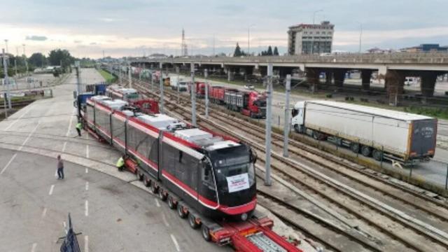 Bozankaya'nın Samsun için ürettiği yeni nesil tramvaylar sefere çıktı
