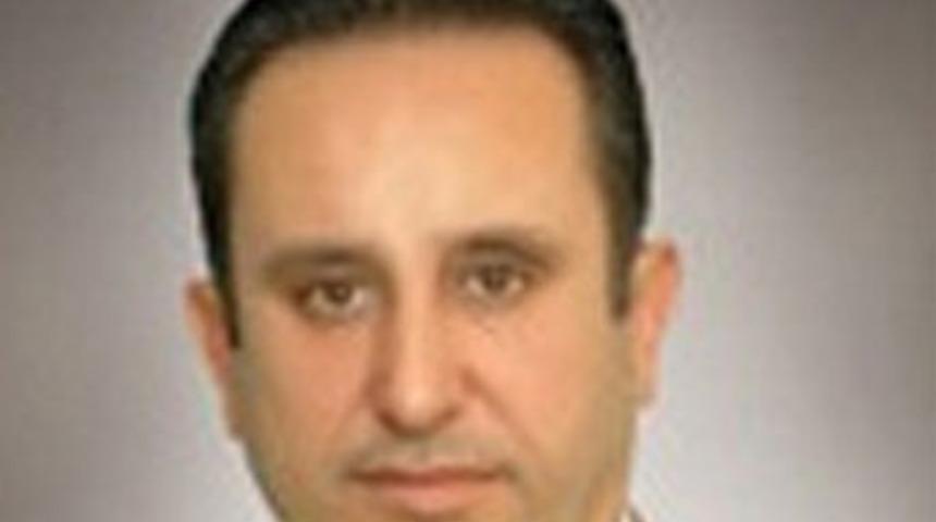 Okul m&uuml;d&uuml;r&uuml;, kalbine yenildi