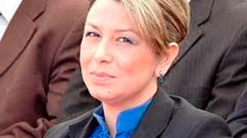 &Ouml;znur &Ccedil;alık hastaneye kaldırıldı