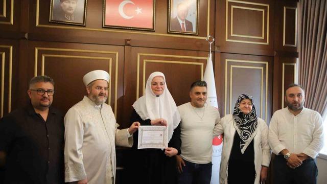 Almanya'da yaşayan bir kadının İslam'a geçiş hikayesi