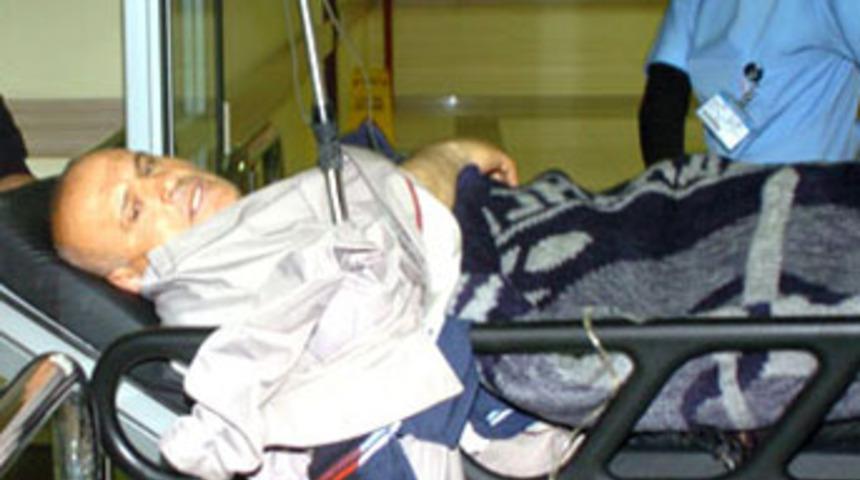 Kendisini uyaran polisi bı&ccedil;akladı