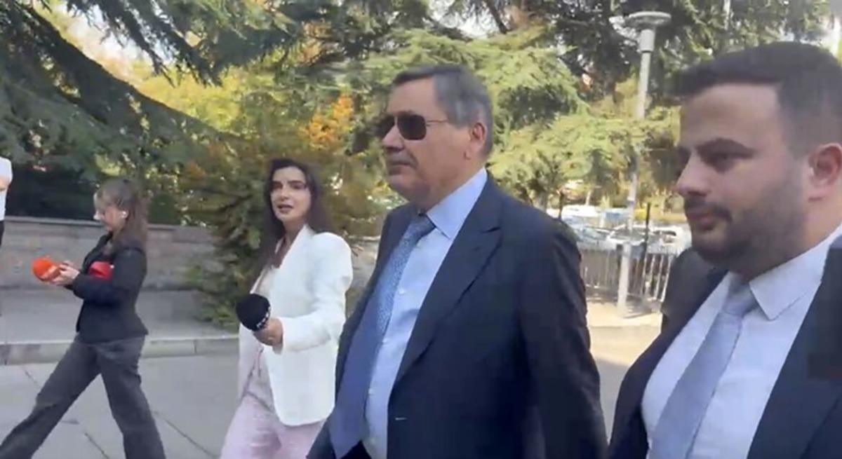 Melih Gökçek ağzında sakızla adliyeye gelmişti! Nedeni belli oldu 1