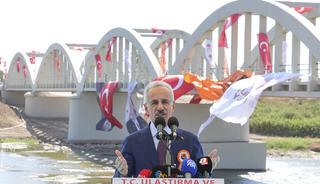 Yıllar sonra yeniden hayat buldu! Tarihi k&ouml;pr&uuml; hizmete a&ccedil;ıldı