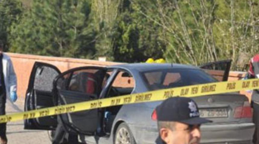 Otomobilde intihar girişimi