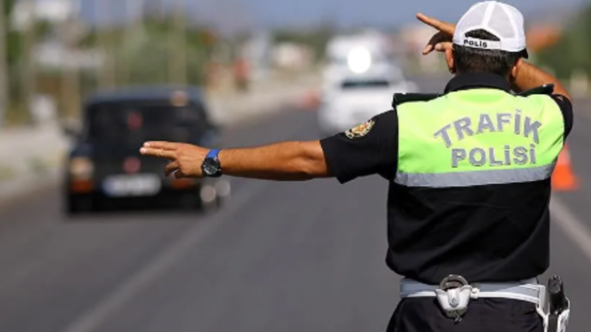 Bilecik'te trafik güvenliğini tehlikeye atan alkollü sürücüye 294 bin lira ceza - Güncel Haberler