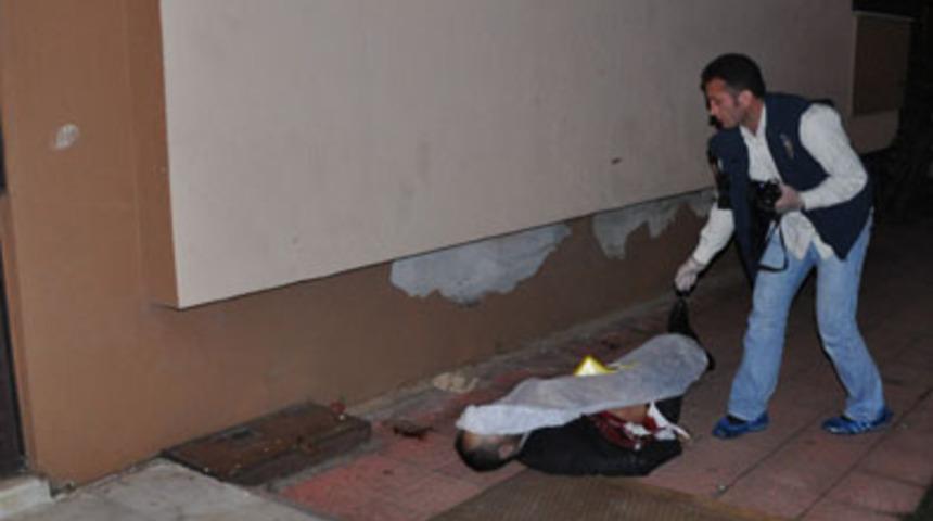 Bar işletmecisine 3 kurşun