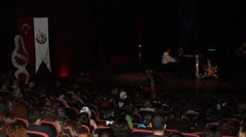 AKM'de piyano resitali